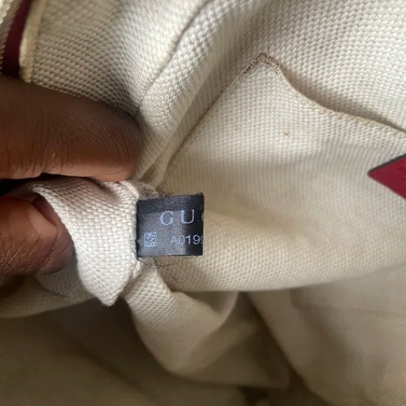 Gucci Red and Black Leather soho Backpack - authentic - Rank AB - Picture 5 of 11